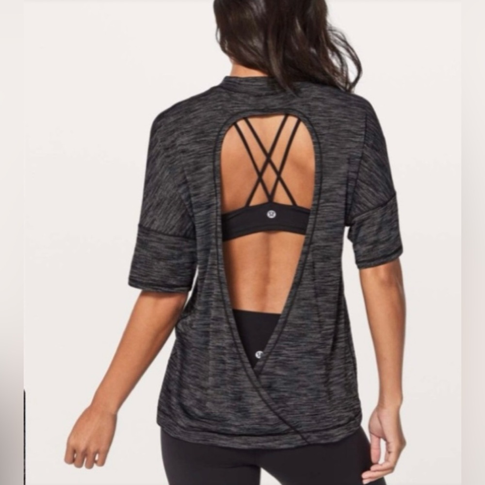 Lululemon Hold & Let Flow Tee Heather Gray 8 10